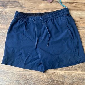 lululemon athletica L bowline short navy